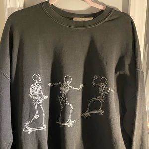 urban sketelon crewneck